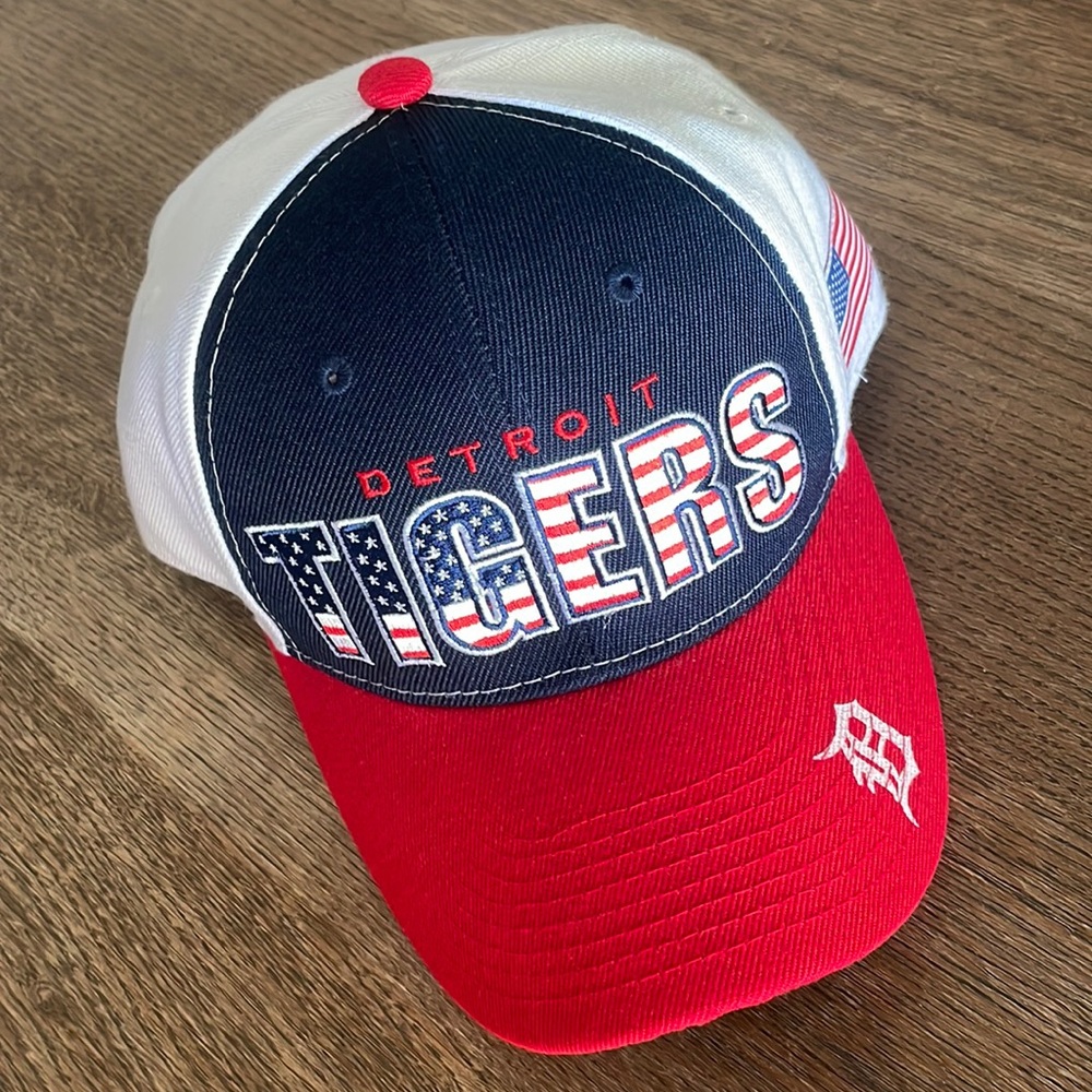 Detroit Tigers Miller Lite Red, White and Blue hat, Brand New, never worn!